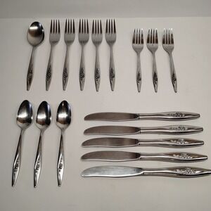 Oneidacraft Deluxe Lasting Rose Stainless Flatware 17 Piece Mixed Lot